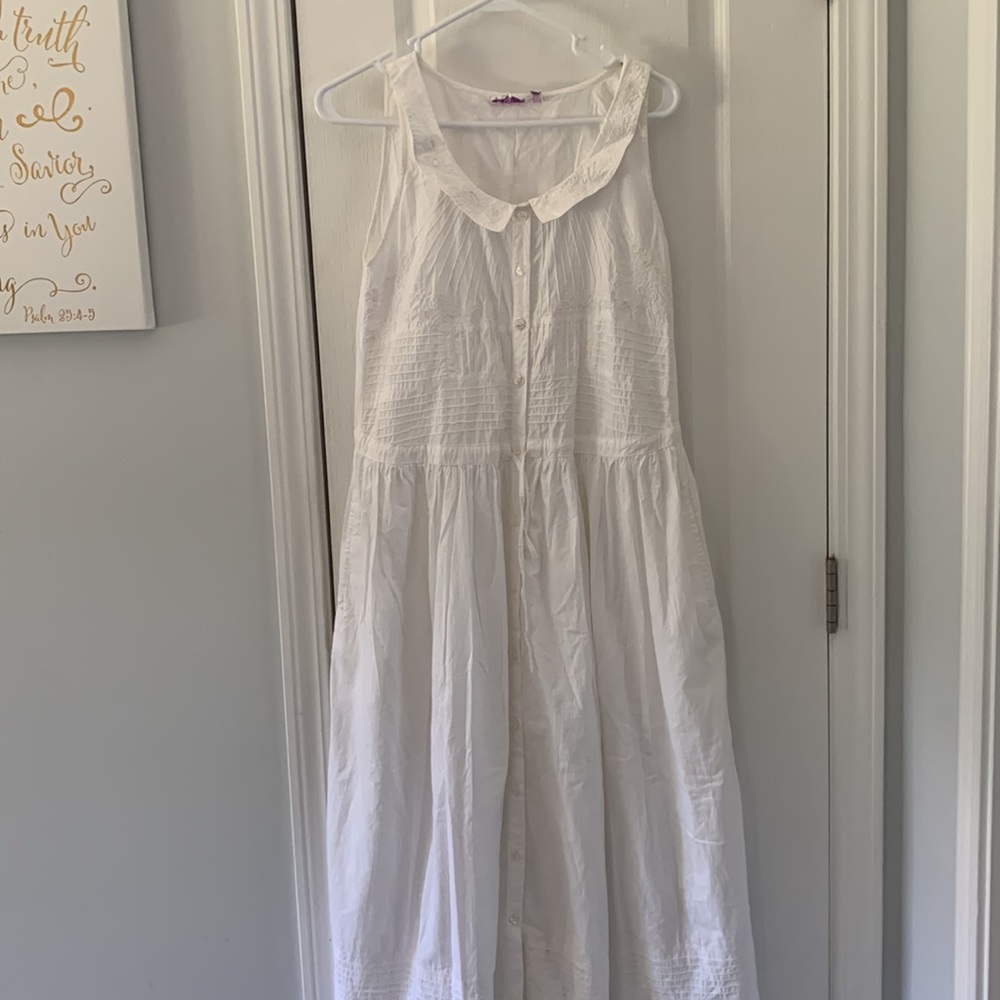 Komil Honolulu Vintage Floral with Pockets Size S embroidered dress buttons Down